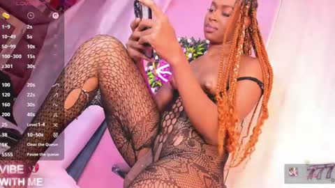 shenielxxx online show from June 25, 1:46 am