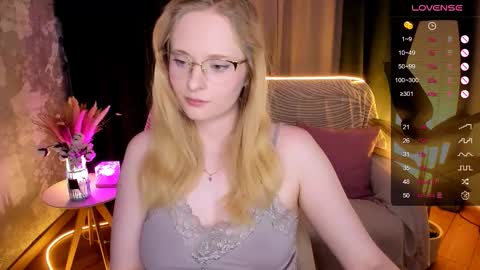 Hello guys my name is Aemilia online show from November 5, 8:49 am