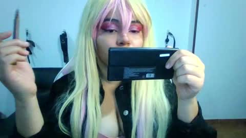 Snapshot of shineex chatting on February 15, 1:10 am Shinee online show from February 15, 1:10 am