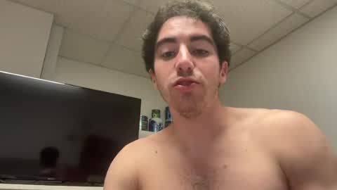 shirtlesshunk15 online show from July 25, 1:14 am