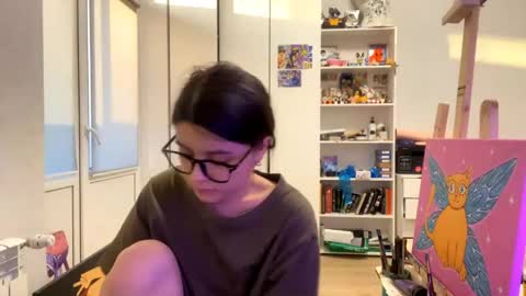 Marie online show from May 13, 4:05 pm