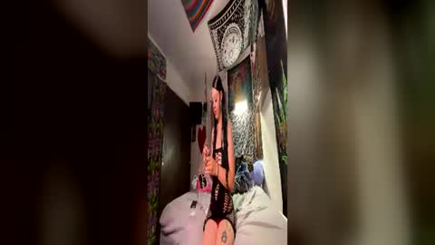 shortcakesss online show from June 23, 3:25 am