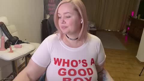 Mimi   online show from January 17, 10:24 am