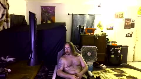 shredmancer online show from May 12, 1:36 am