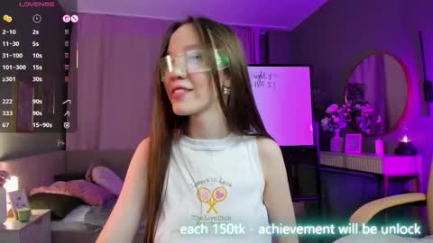 Neila online show from March 7, 2:17 pm