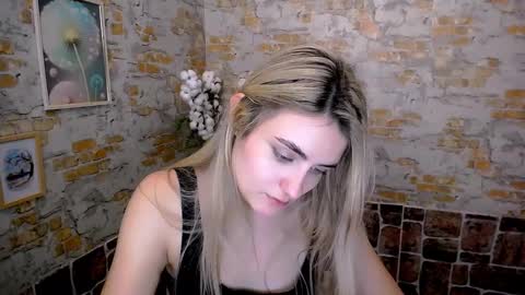 shy_sabrina_ online show from January 20, 10:51 am