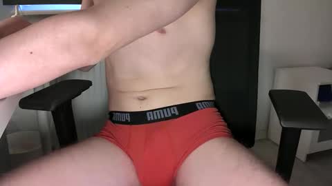 shyguy_2005 online show from May 11, 4:59 pm