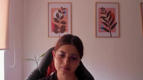 shylittlebunny online show from February 13, 4:32 pm