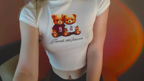 Lea online show from December 16, 2:23 pm