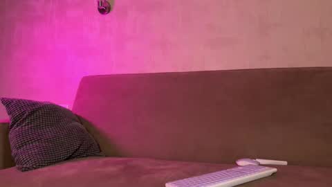 Amelia online show from January 9, 7:19 pm