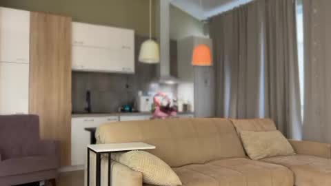 Snapshot of shyrubate chatting on October 27, 6:13 am Aurora online show from October 27, 6:13 am