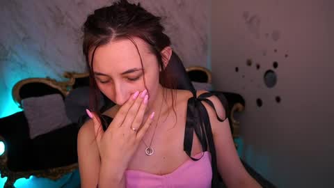 shyy_jany online show from April 4, 2:02 pm