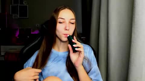 SIA online show from October 22, 2:26 am