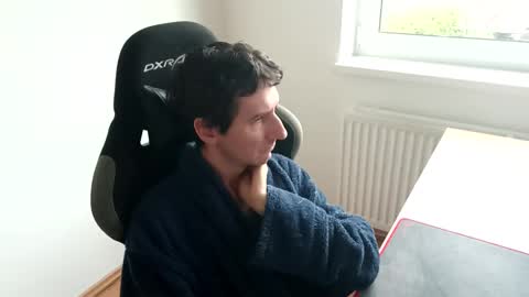 sid85 online show from December 3, 8:37 am