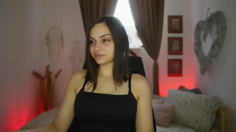 Sidney Sweety online show from July 21, 1:02 pm