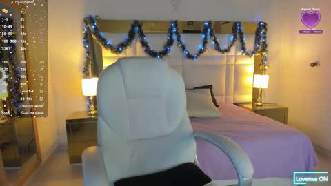 Sienna  online show from December 19, 11:27 am