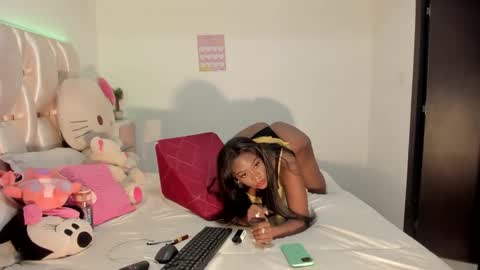 sierra_violet online show from January 18, 1:19 am