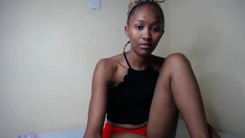 silent_lovie online show from January 18, 6:17 pm