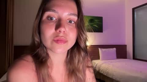 You fav Miss Si online show from February 4, 2:32 pm