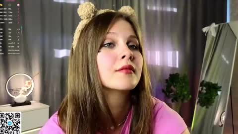 Alice online show from June 9, 2:39 pm