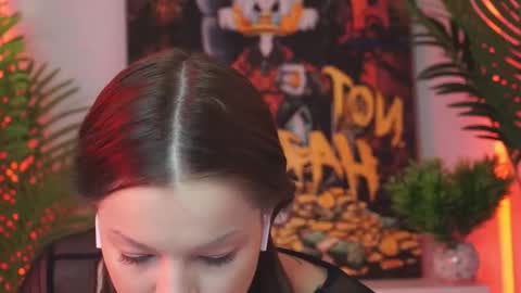 silkylumi online show from February 21, 6:44 pm