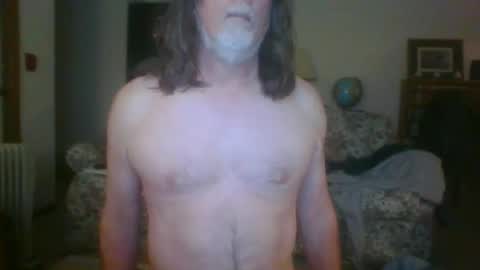 Snapshot of silverfunfox chatting on January 28, 11:50 pm silverfunfox online show from January 28, 11:50 pm