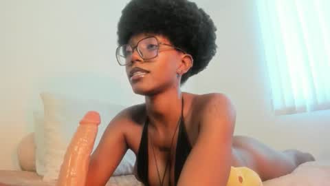 silverosequeen online show from March 14, 2:21 pm