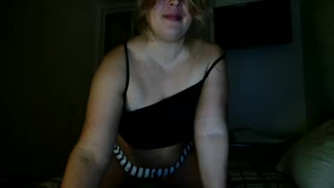 Snapshot of silvess333 chatting on December 5, 2:47 am Dasa online show from December 5, 2:47 am