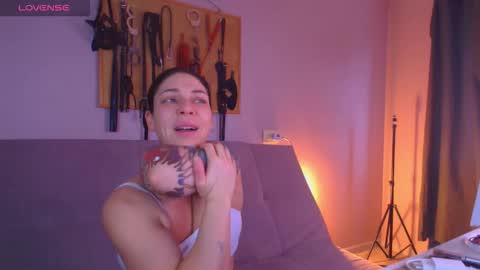 simona_moonshine online show from March 4, 6:10 am