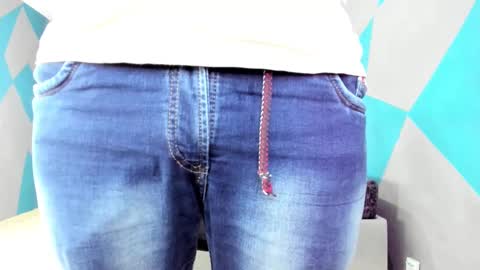 SIMON KELER online show from February 5, 6:02 am