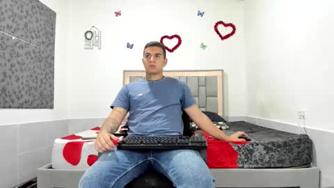 SIMON KELER online show from October 2, 10:25 am