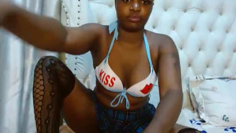 simply_eve1 online show from October 24, 2:45 am