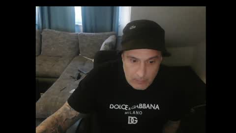 sinalco1975 online show from April 9, 5:11 am