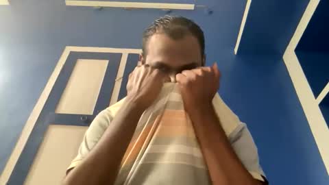 Snapshot of singletamilblackboy chatting on October 28, 11:00 am singletamilblackboy online show from October 28, 11:00 am