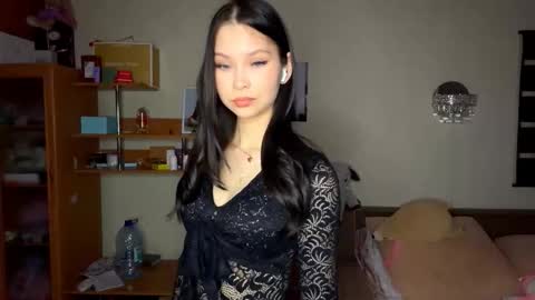 Emma online show from December 2, 11:52 am