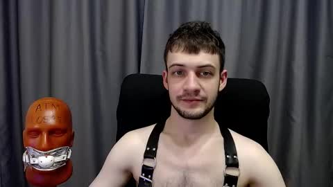 Sir Damien online show from December 3, 3:18 am