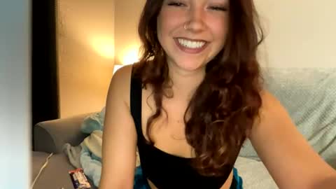 SRIRACHAAAA online show from July 24, 3:47 am