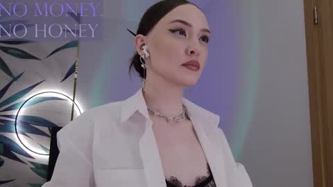 Goddess Sirena online show from February 19, 8:08 pm