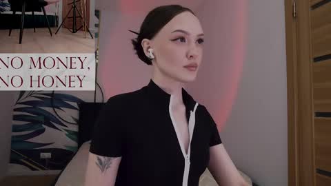 Goddess Sirena online show from April 23, 9:49 pm