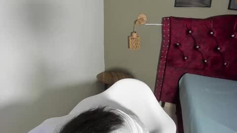 Sirenmoonn online show from February 14, 3:31 am