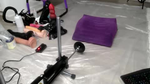 Snapshot of sissygoonerslut chatting on September 24, 12:50 am Sissy Gooner online show from September 24, 12:50 am