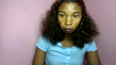 sisybelle online show from July 19, 5:04 pm