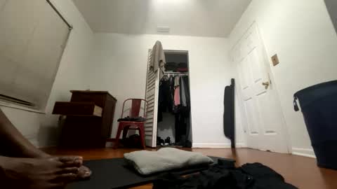 SIXFOOTFOURNINE online show from April 5, 8:22 am