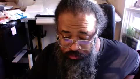 Snapshot of siyah_sakal chatting on February 3, 12:47 pm siyah_sakal online show from February 3, 12:47 pm