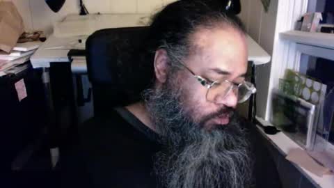 Snapshot of siyah_sakal chatting on December 14, 11:39 am siyah_sakal online show from December 14, 11:39 am