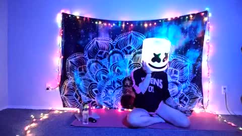 Snapshot of skankhuntrix chatting on September 30, 6:57 am SkankHUNTRx online show from September 30, 6:57 am