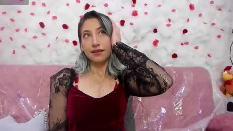 Snapshot of skarletjhonson_ chatting on October 7, 9:27 am Skarlet  online show from October 7, 9:27 am