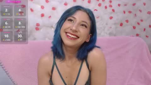 Snapshot of skarletjhonson_ chatting on March 1, 1:32 am Skarlet  online show from March 1, 1:32 am
