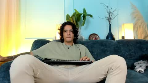 Mac online show from April 18, 2:41 pm