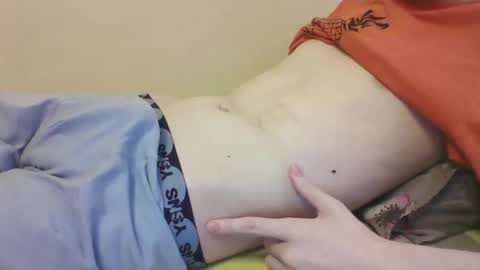 skinnycuteb0y online show from September 13, 12:40 pm